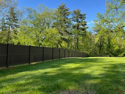 vinyl fencing